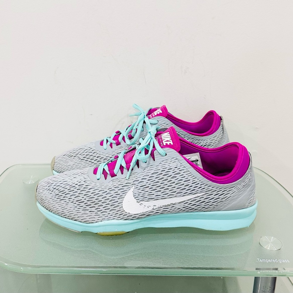 9,0 Womens Nike Zoom Fit  Training 704658-010 Grey Gray Mint Fuschia Magenta EUC